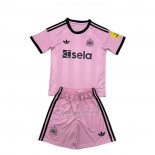 Camisola Newcastle United Goleiro Crianca 2025-2026 Rosa